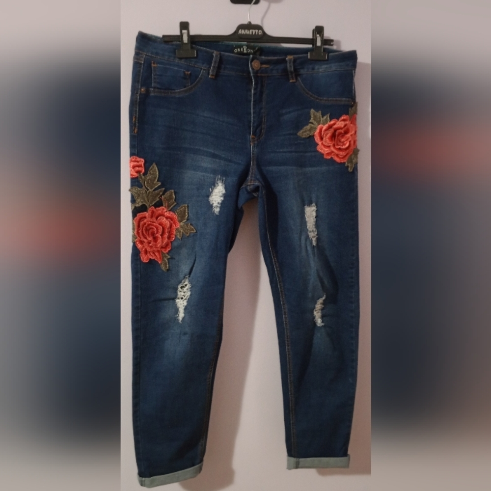 Embroidered Floral Women's Jeans